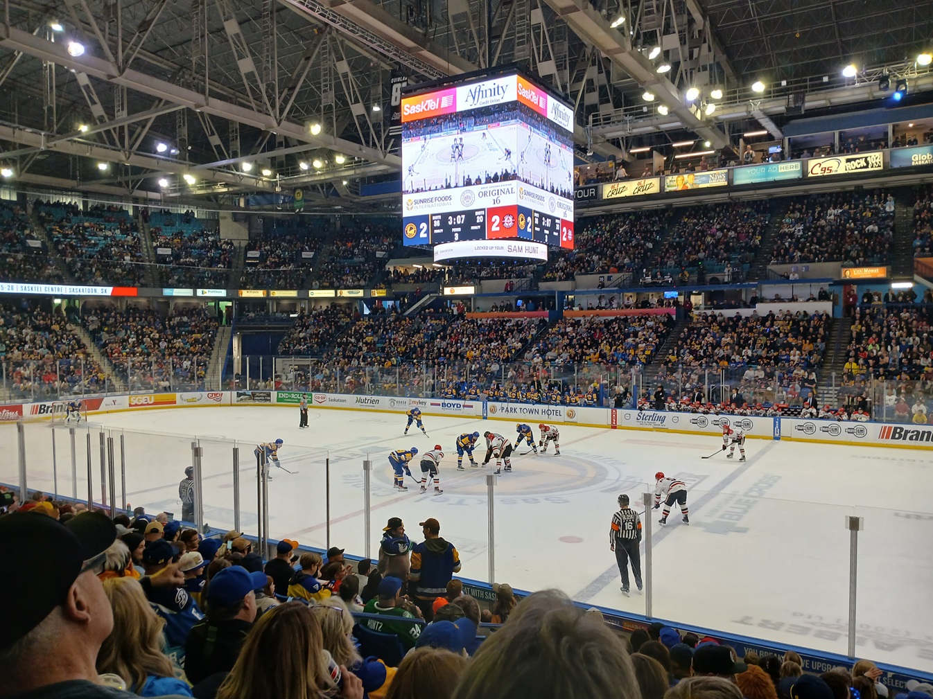 Les Blades de Saskatoon en action contre les Warriors de Moose Jaw
