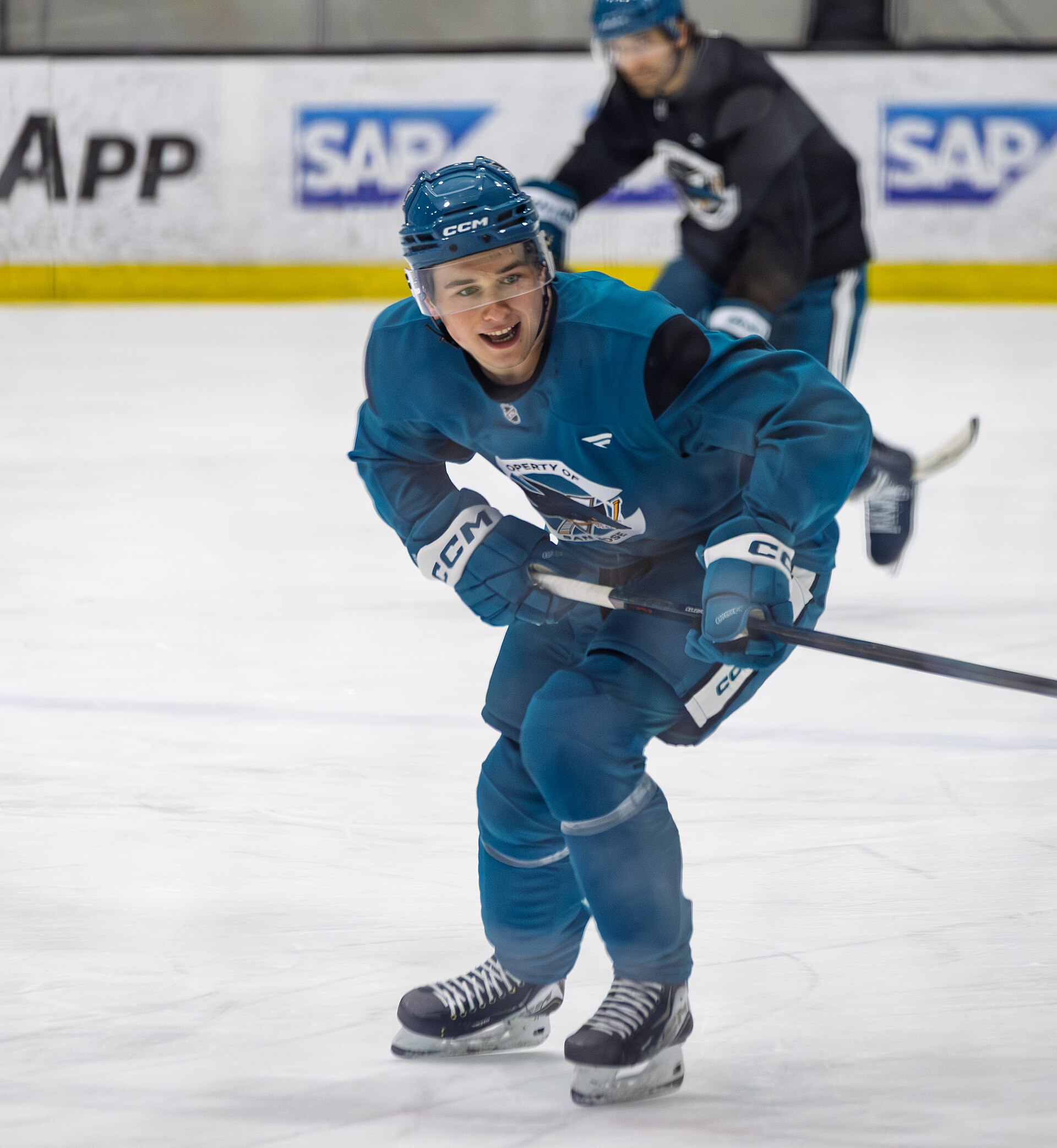 Macklin Celebrini avec les Sharks de San Jose le 4 avril 2026