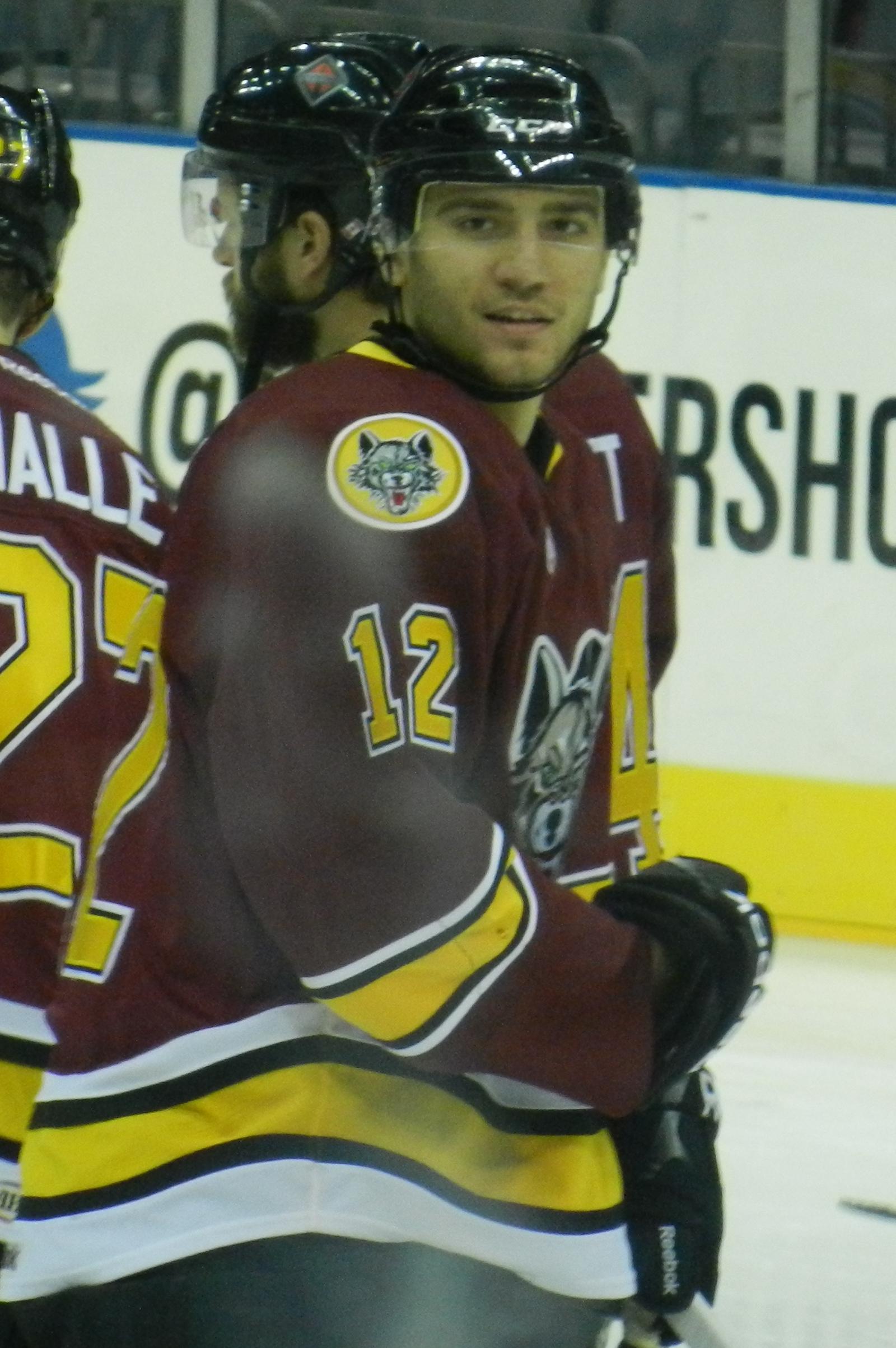 Chris Tanev avec les Wolves de Chicago en 2012