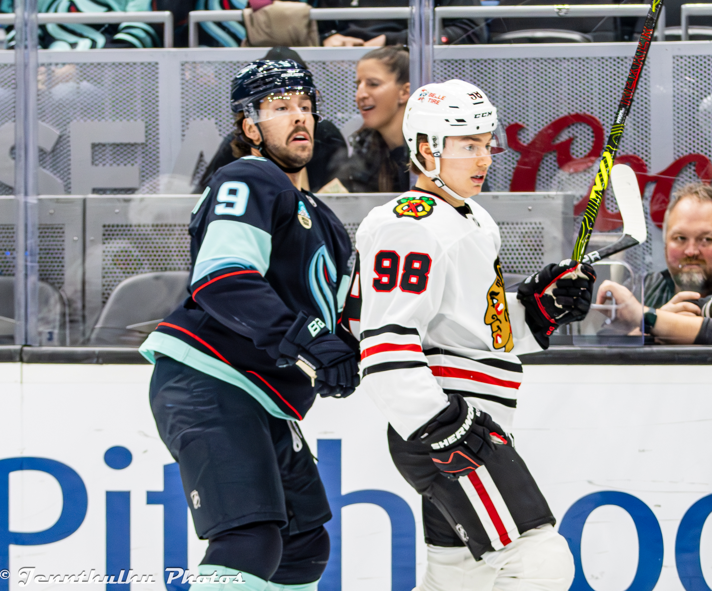 Connor Bedard en action avec les Blackhawks de Chicago